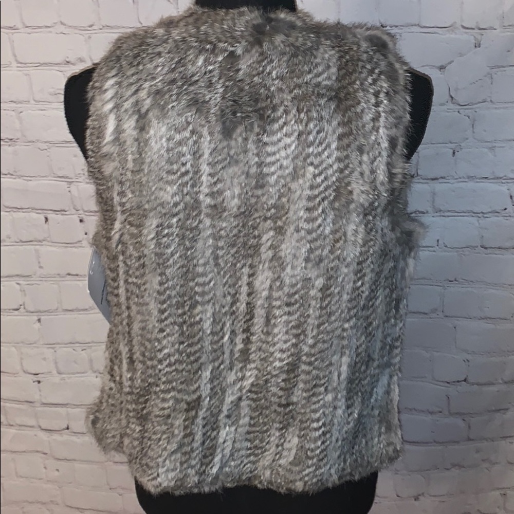 💕NWT 525 America Luxe fur vest💕 - Picture 7 of 7